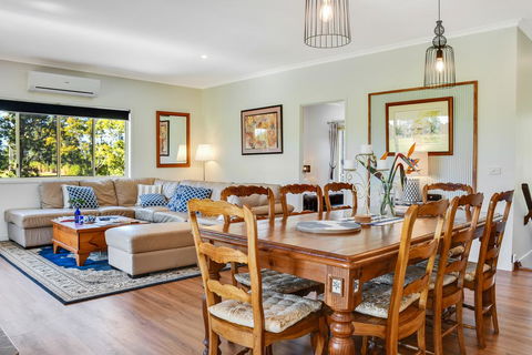 Curra Homestead Maleny - Internet Find 2