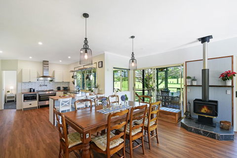 Curra Homestead Maleny - Internet Find 3