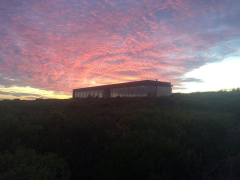 D'Estrees Bay Beach House - Internet Find 0