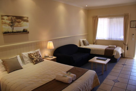 Dalby Mid Town Motor Inn - Internet Find 2