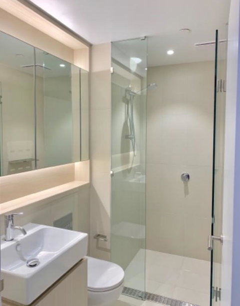 Darling Harbour View - Renee 3