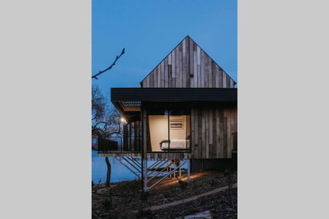 Deviot Boat House - Internet Find 2