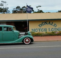 Donald Motor Lodge - Renee