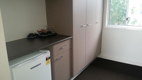 Dooleys Tavern And Motel Capella - Renee 2