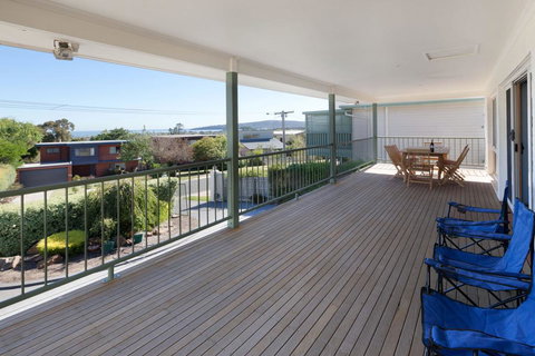 DROMANA BAY VIEWS - DROMANA - Petrol Stations 0