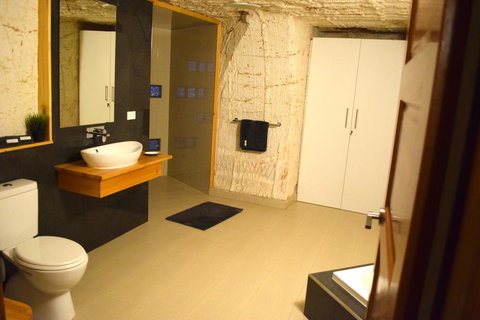 Dug Out B&B Apartments - Swimm 3