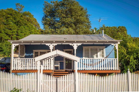 Dwellingup Retreat - Internet Find 0