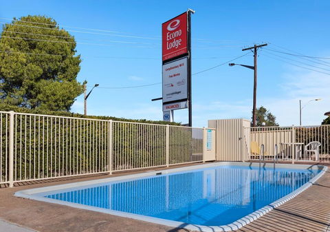 Econo Lodge Alabaster - Cowra - Swimm 3