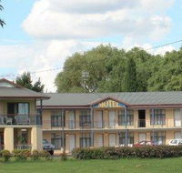 Elite Motor Inn - Renee