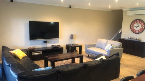 ELSINOR Townhouse 2 - Swimm 2