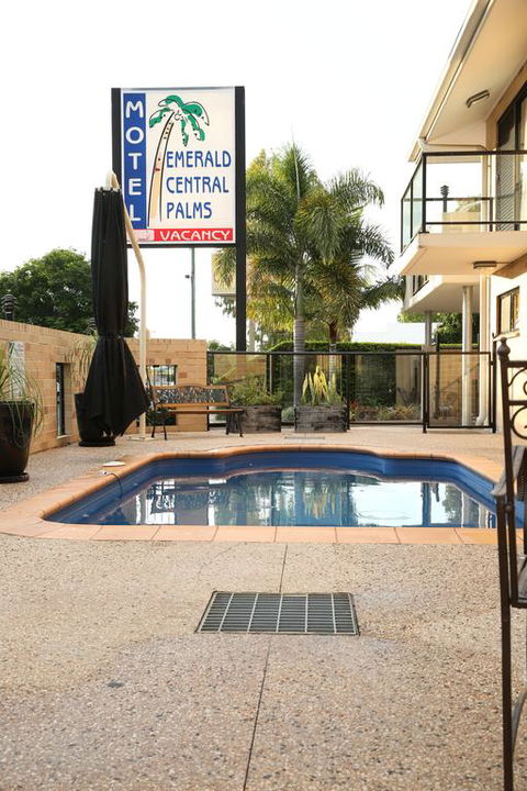 Emerald Central Palms Motel - Internet Find 3