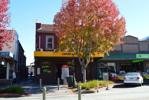 Empire Hotel Goulburn - Renee 0