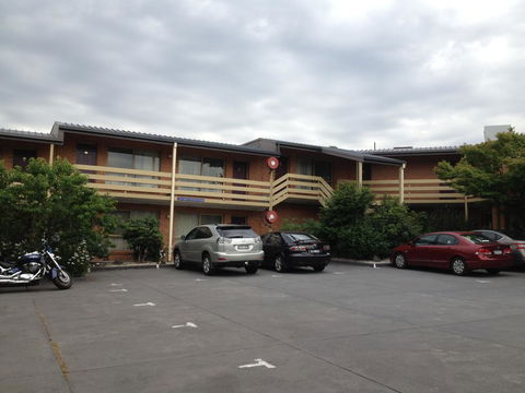 Essendon Motel - Renee 3