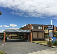 Essendon Motel - Swimm