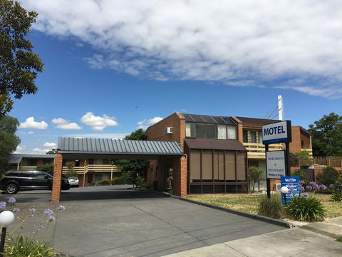 Essendon Motel - Renee 0