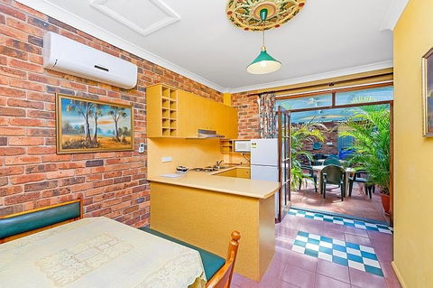 Ettalong Beach Tourist Resort - Renee 2