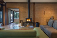 Eumarella Shores Noosa Lake Retreat