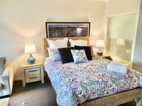 FAMILY ISLAND GETAWAY - BEACHFRONT APARTMENT - Internet Find 1