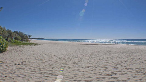 Fingal Beach Beach Shack - Qld Realsetate 2