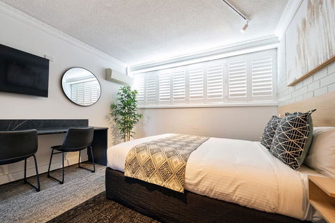 Fitzroy Motor Inn - Renee 2