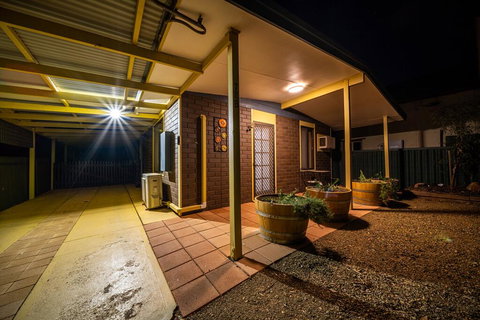 Flinders Ranges Bed And Breakfast - Renee 3