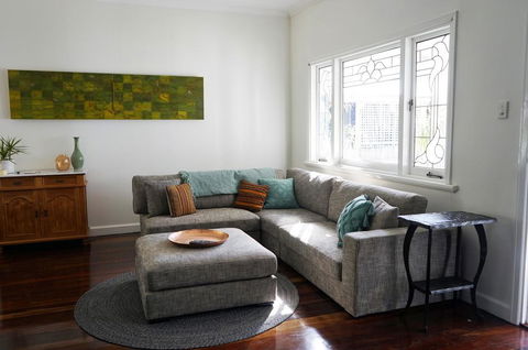 Gallery House Dwellingup - Internet Find 1