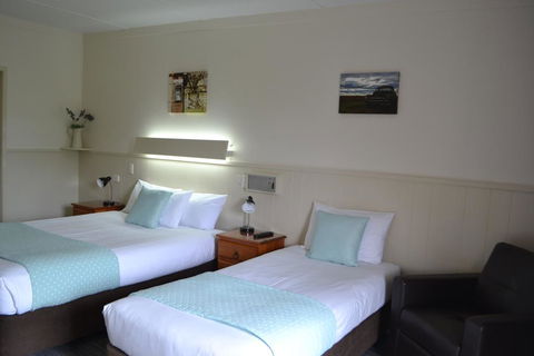 Gatton Motel - Renee 1