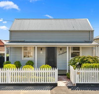 Geelong West Miner's Cottage - Renee