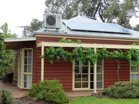 Glenbar Cottage Yelta - Renee 0