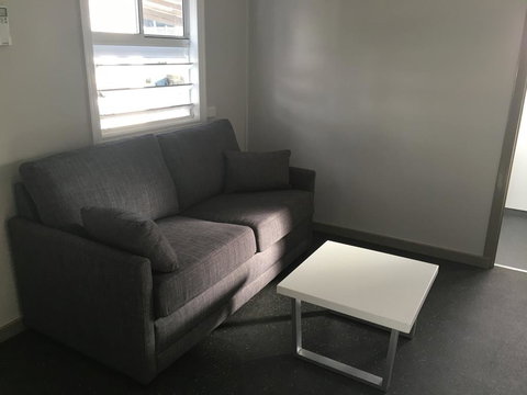 Goondihill Hotel - Swimm 1