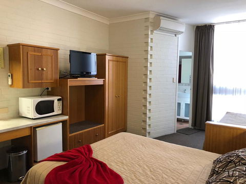 Goulburn Motor Inn - Renee 1