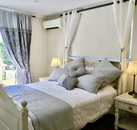 Gumleaf Manor Farmstay - Renee