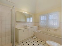 Heart of Geelong Entire Townhouse Sleeps 8