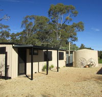 HEATHCOTE SHIRAZ COUNTRY STAYS - Internet Find