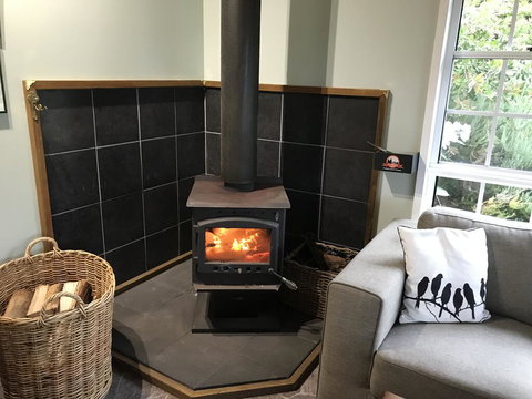 Hillside Bed And Breakfast - Renee 1