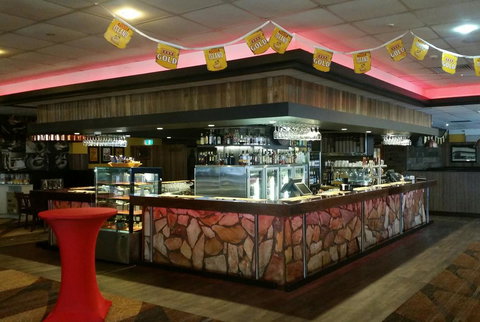 Isa Hotel - Petrol Stations 3