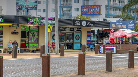 Jade Waters Hervey Bay - Internet Find 3