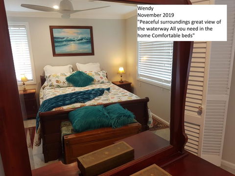 Januce - Delightful River Front House In Urunga - Renee 3