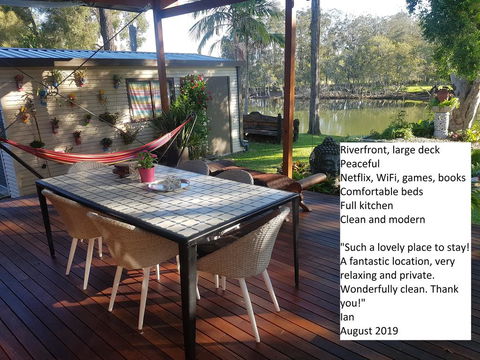 Januce - Delightful River Front House In Urunga - Renee 1