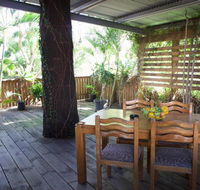 Junction Cottage - Internet Find
