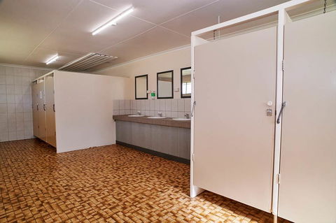 Kalgan River Chalets And Caravan Park - Internet Find 1