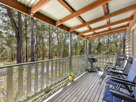 Kangaroo Cottage - Cute Accom In Bushland Setting - Swimm 0