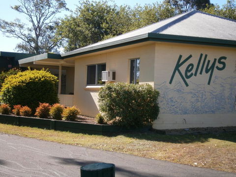 Kellys Motel Oakey - Petrol Stations 0