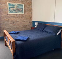 Kellys Top Pub - Renee