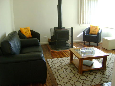 King Cottage - Renee 2