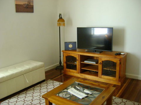 King Cottage - Renee 3