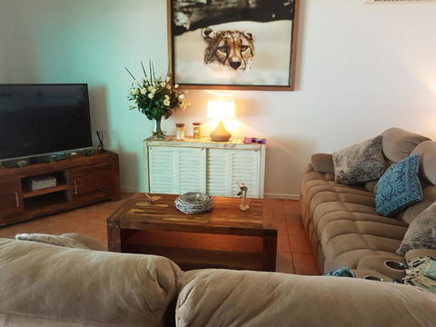 King Reef Beach House - Swimm 1