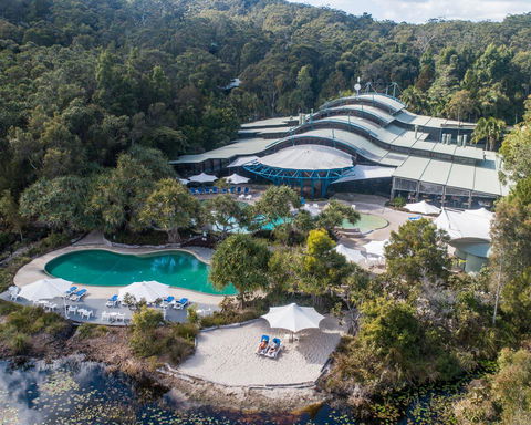 Kingfisher Bay Resort - Internet Find 0