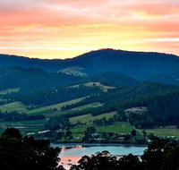 Kings Hill Accommodation - Internet Find