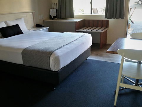 Kobbers Motor Inn - Renee 2